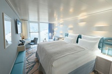 HANSEATIC Inspiration French Balcony Kabine